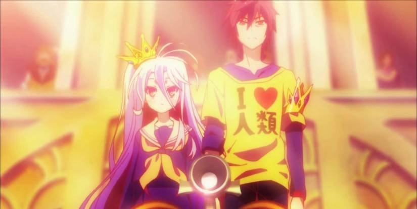 Hình ảnh Sora và Shiro, hai anh em game thủ thiên tài của No Game No Life, đang nắm tay và phát biểu